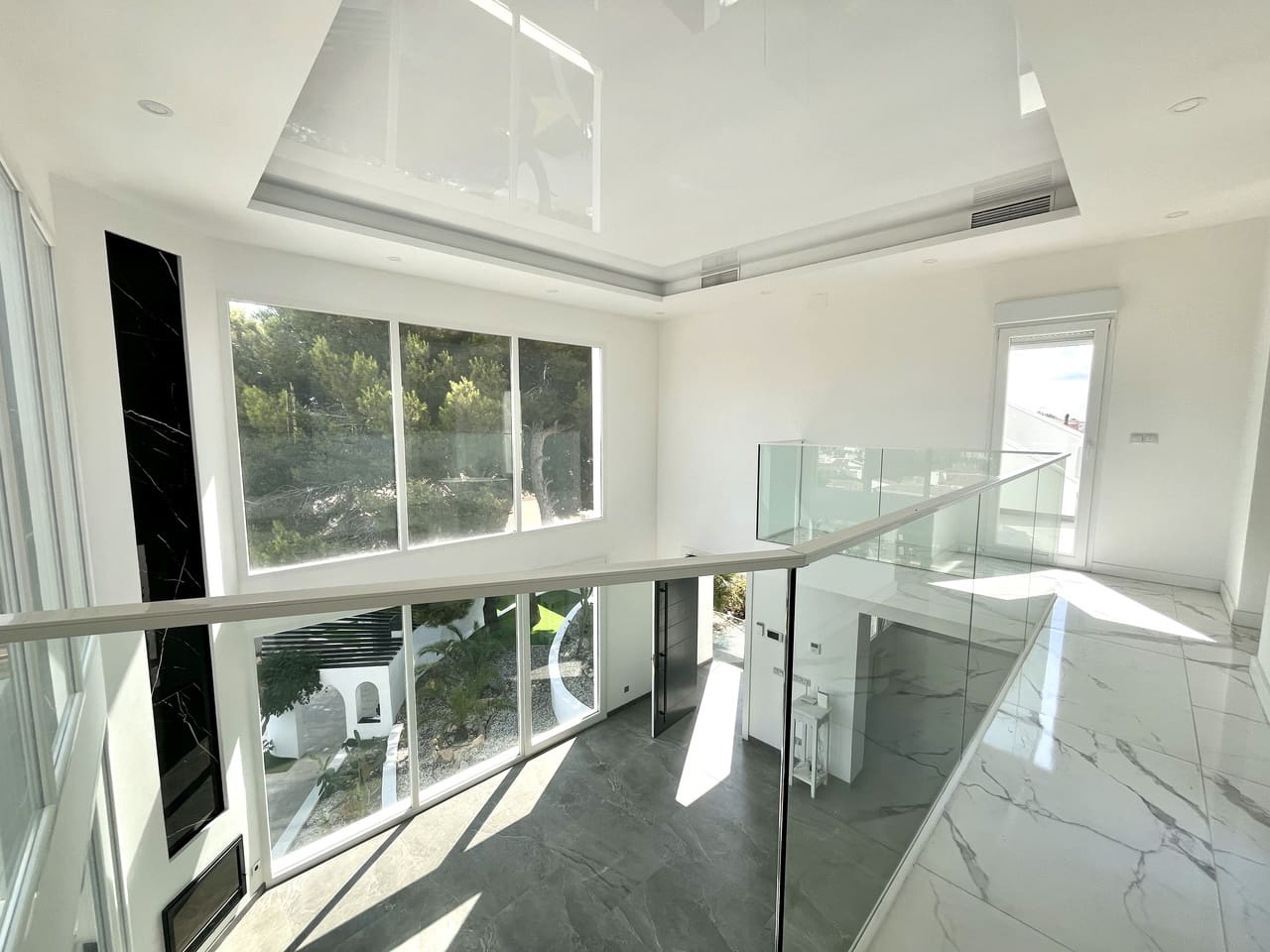 6 makuuhuone Huvila myytävänä paikassa Los Balcones mukana uima-altaan 
autotalli - 1 050 000 € (Ref: 9596668)