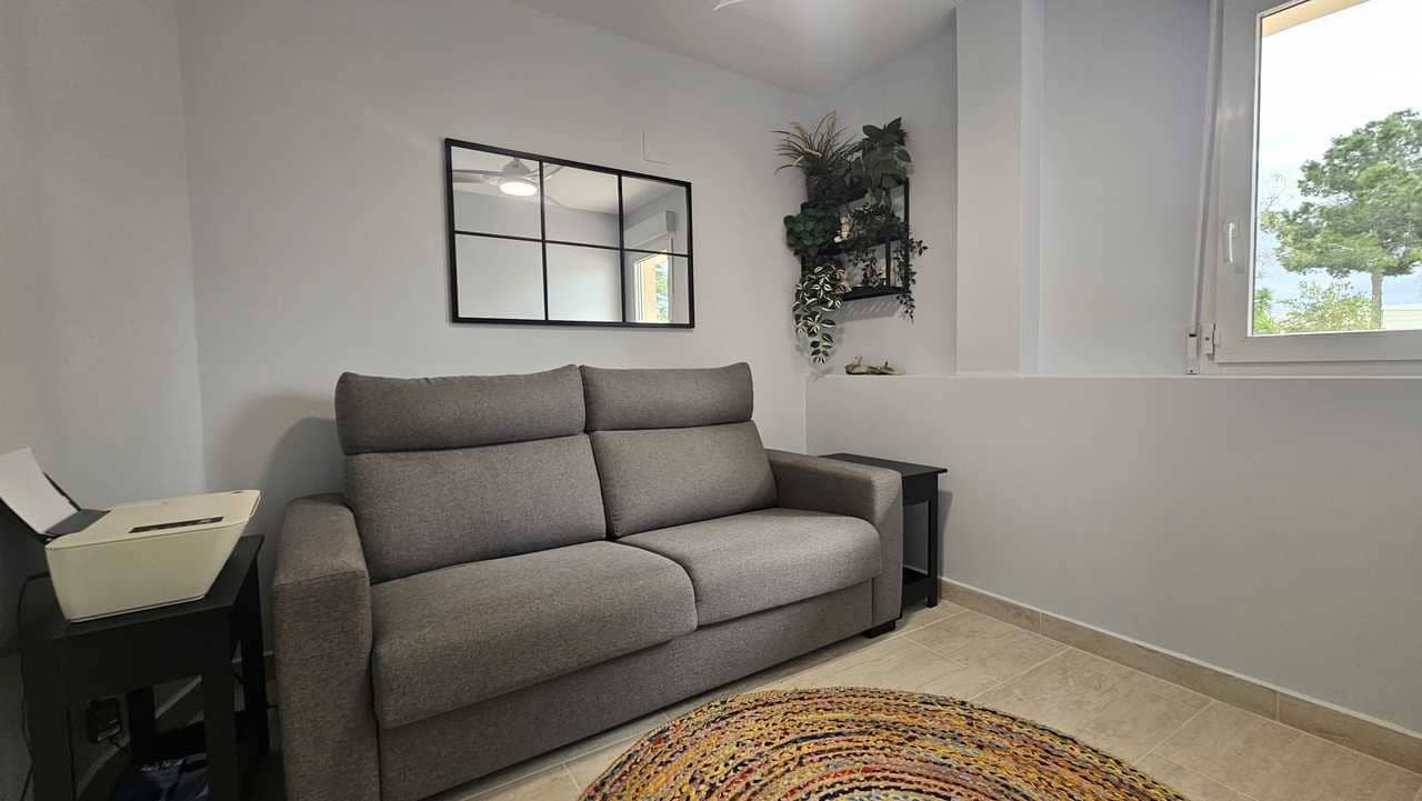 Chalet de 4 habitaciones en San Miguel de Salinas en venta con piscina garaje - 1.100.000 € (Ref: 9596710)