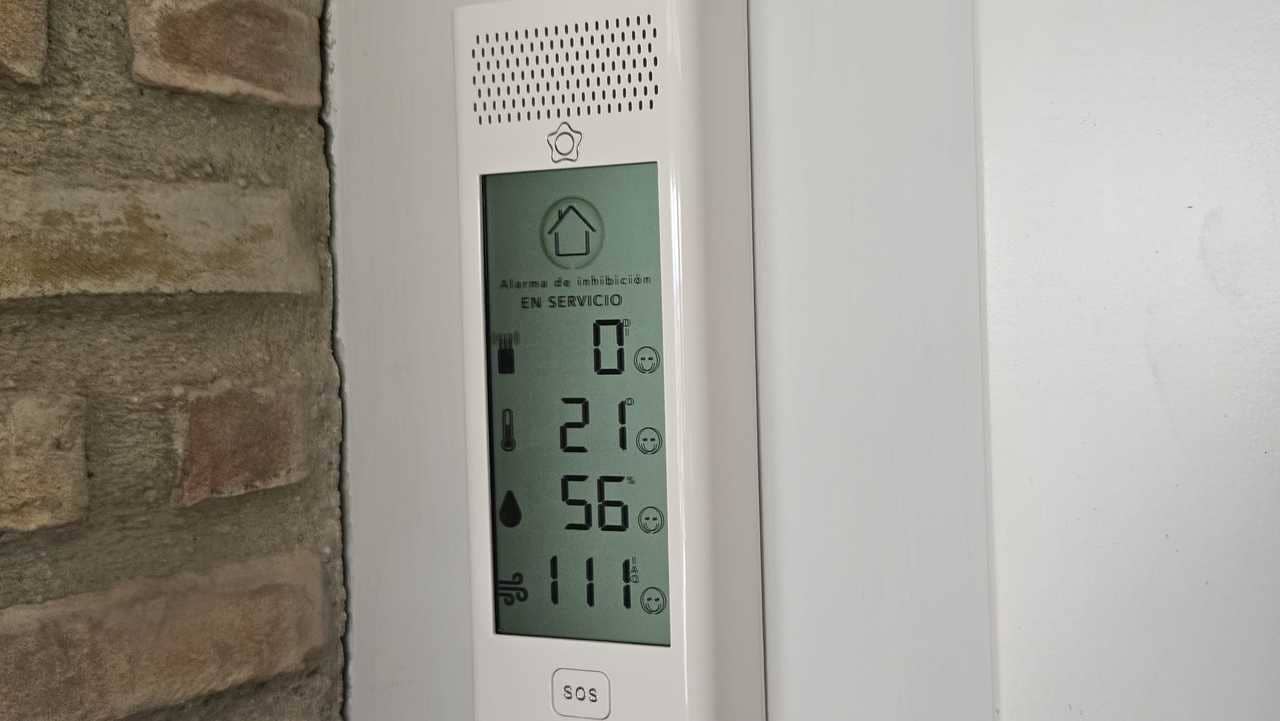 Chalet de 4 habitaciones en San Miguel de Salinas en venta con piscina garaje - 1.100.000 € (Ref: 9596710)