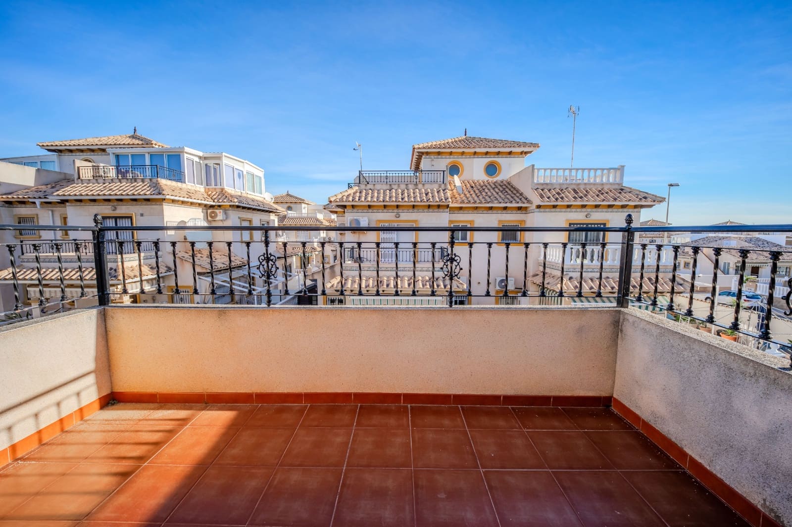 2 bedroom Semi-detached Villa for sale in La Zenia with pool - € 209,000 (Ref: 9596719)