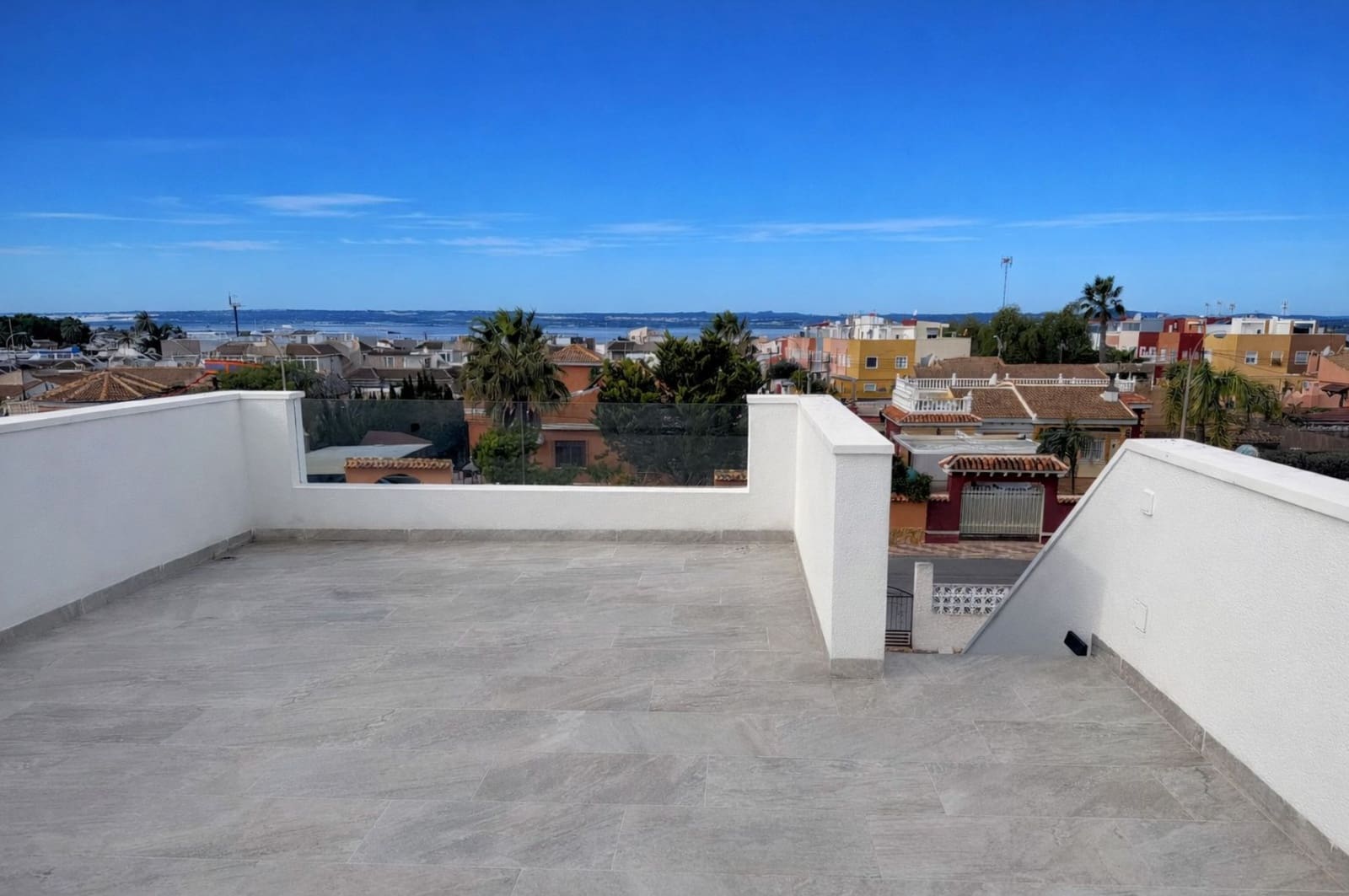 3 chambre Villa/Maison à vendre à La Siesta avec piscine - 499 000 € (Ref: 9606625)