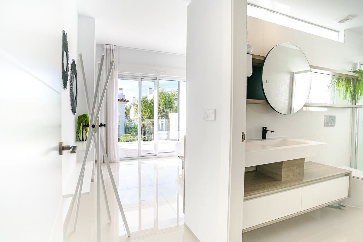 3 makuuhuone Huvila myytävänä paikassa Ciudad Quesada mukana uima-altaan - 405 000 € (Ref: 9618954)