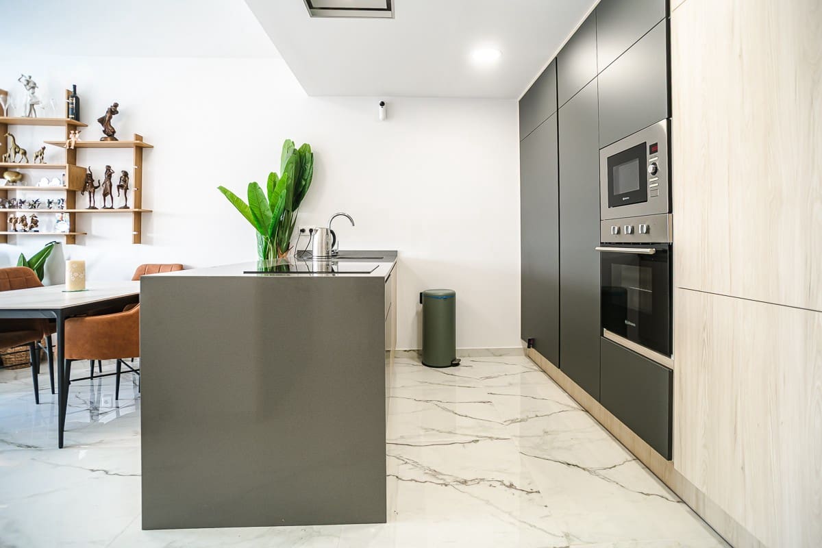 2 sovrum Lägenhet till salu i Orihuela Costa med pool garage - 337 500 € (Ref: 9618956)