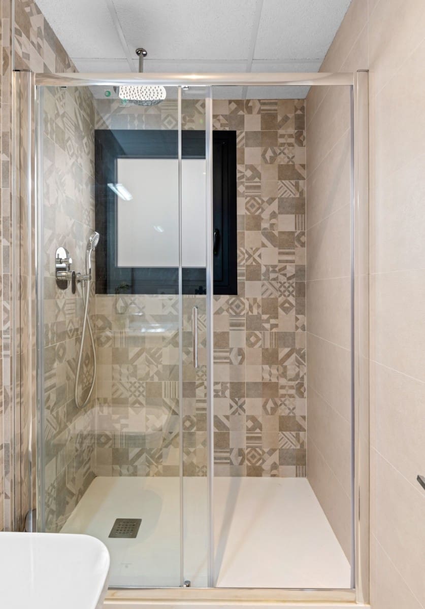 2 slaapkamer Appartement te koop in Los Altos met zwembad garage - € 269.000 (Ref: 9618967)