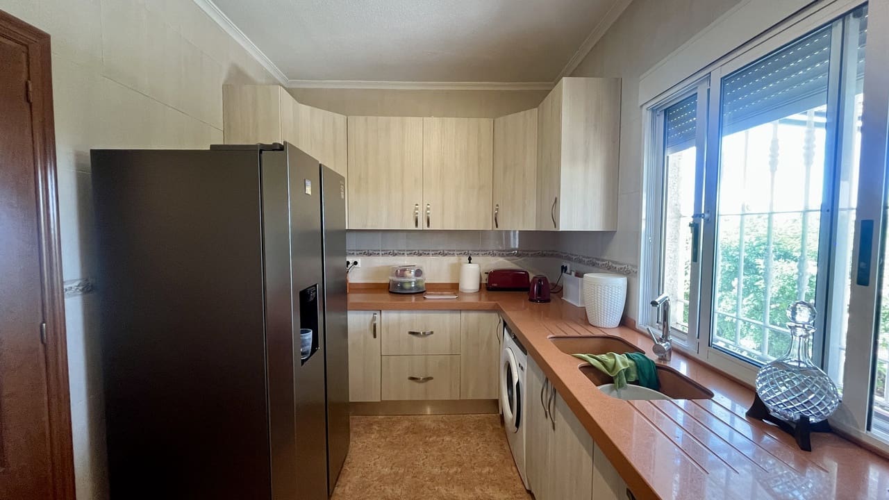 3 soveværelse Villa til salg i Orihuela Costa med swimmingpool - € 375.000 (Ref: 9622958)