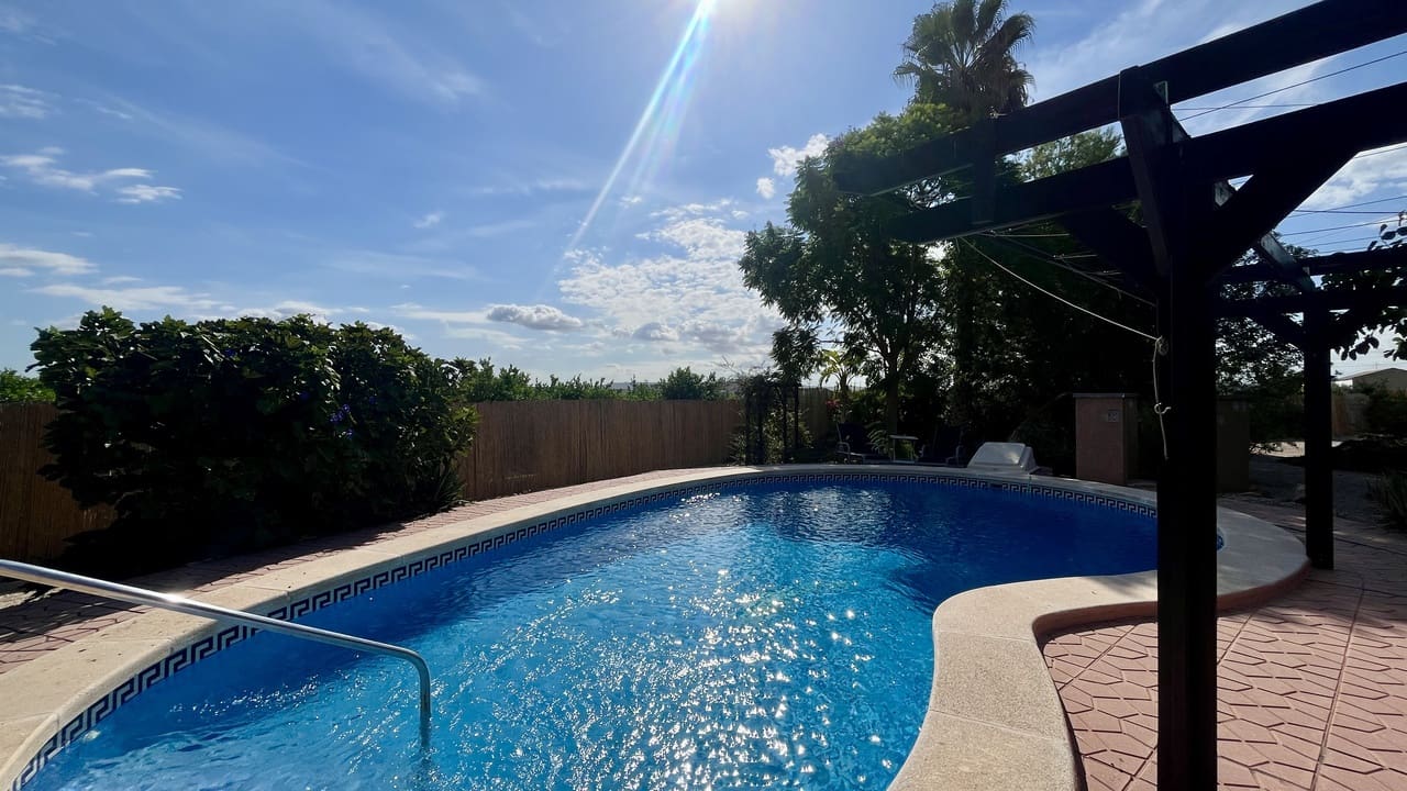 3 soveværelse Villa til salg i Orihuela Costa med swimmingpool - € 375.000 (Ref: 9622958)