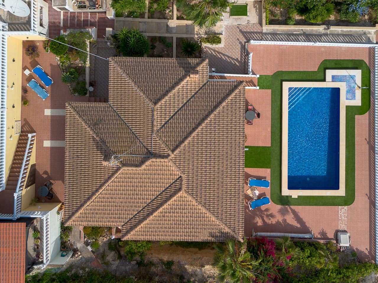 3 makuuhuone Huvila myytävänä paikassa Algorfa mukana uima-altaan 
autotalli - 599 990 € (Ref: 9622963)