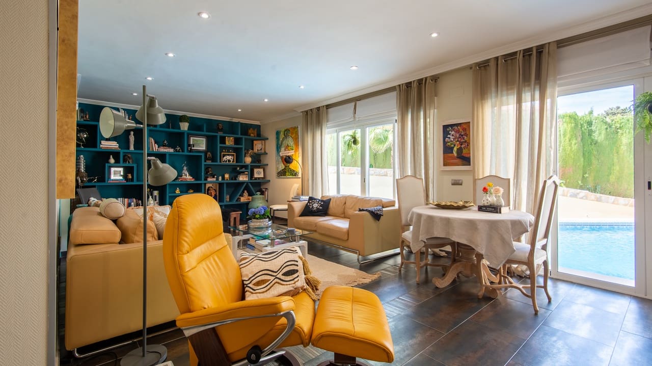 4 slaapkamer Villa te koop in Algorfa met zwembad garage - € 770.000 (Ref: 9622980)