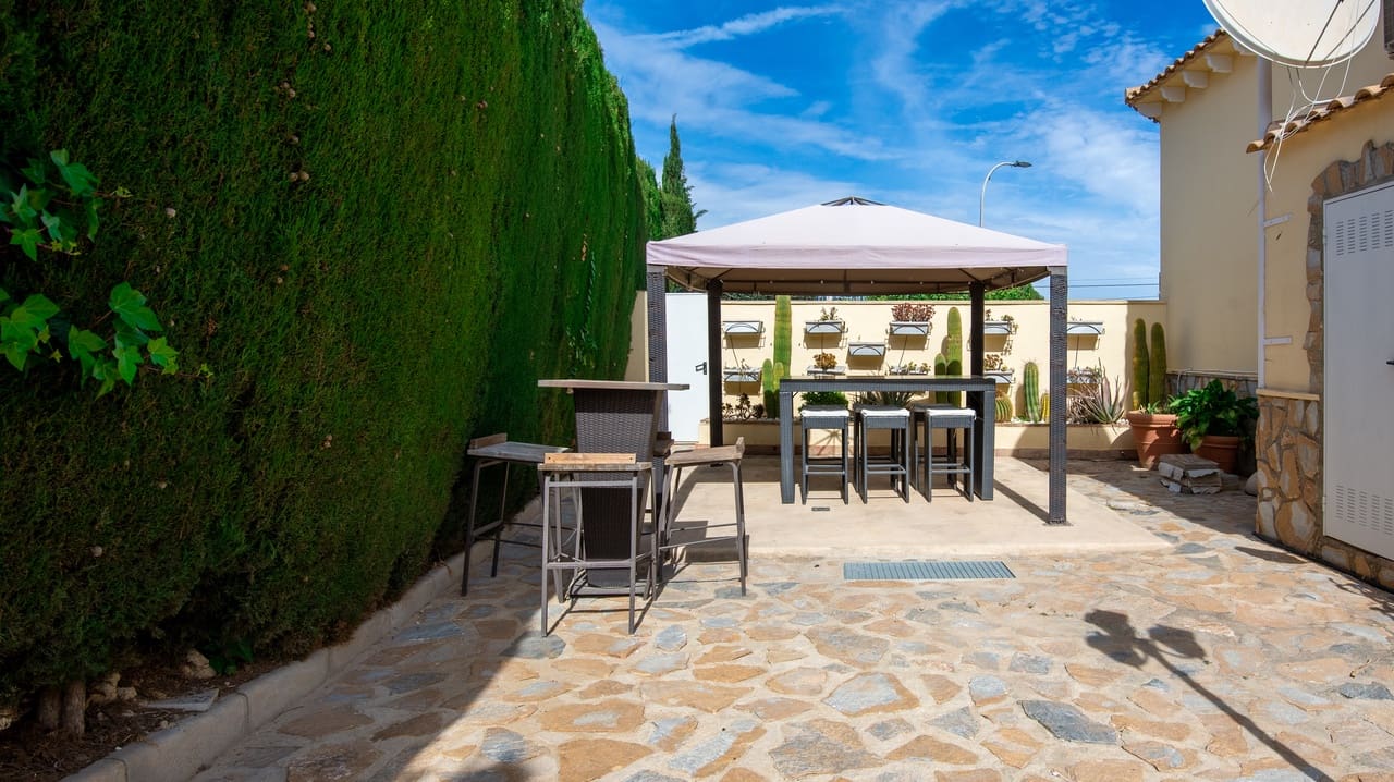 4 slaapkamer Villa te koop in Algorfa met zwembad garage - € 770.000 (Ref: 9622980)