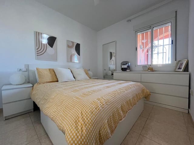 2 soverom Leilighet til salgs i Villamartín med svømmebasseng garasje - € 165 000 (Ref: 9622981)