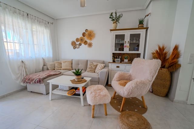 2 bedroom Apartment for sale in Doña Pepa, Rojales with pool - € 159,000 (Ref: 9626363)