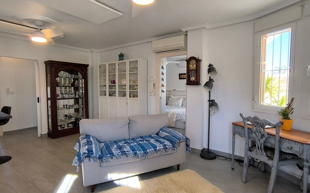 4 sovrum Villa till salu i Ciudad Quesada med pool - 385 000 € (Ref: 9634788)