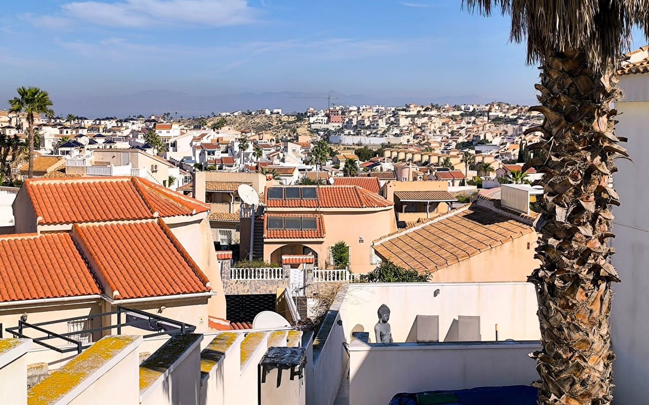 4 sovrum Villa till salu i Ciudad Quesada med pool - 385 000 € (Ref: 9634788)