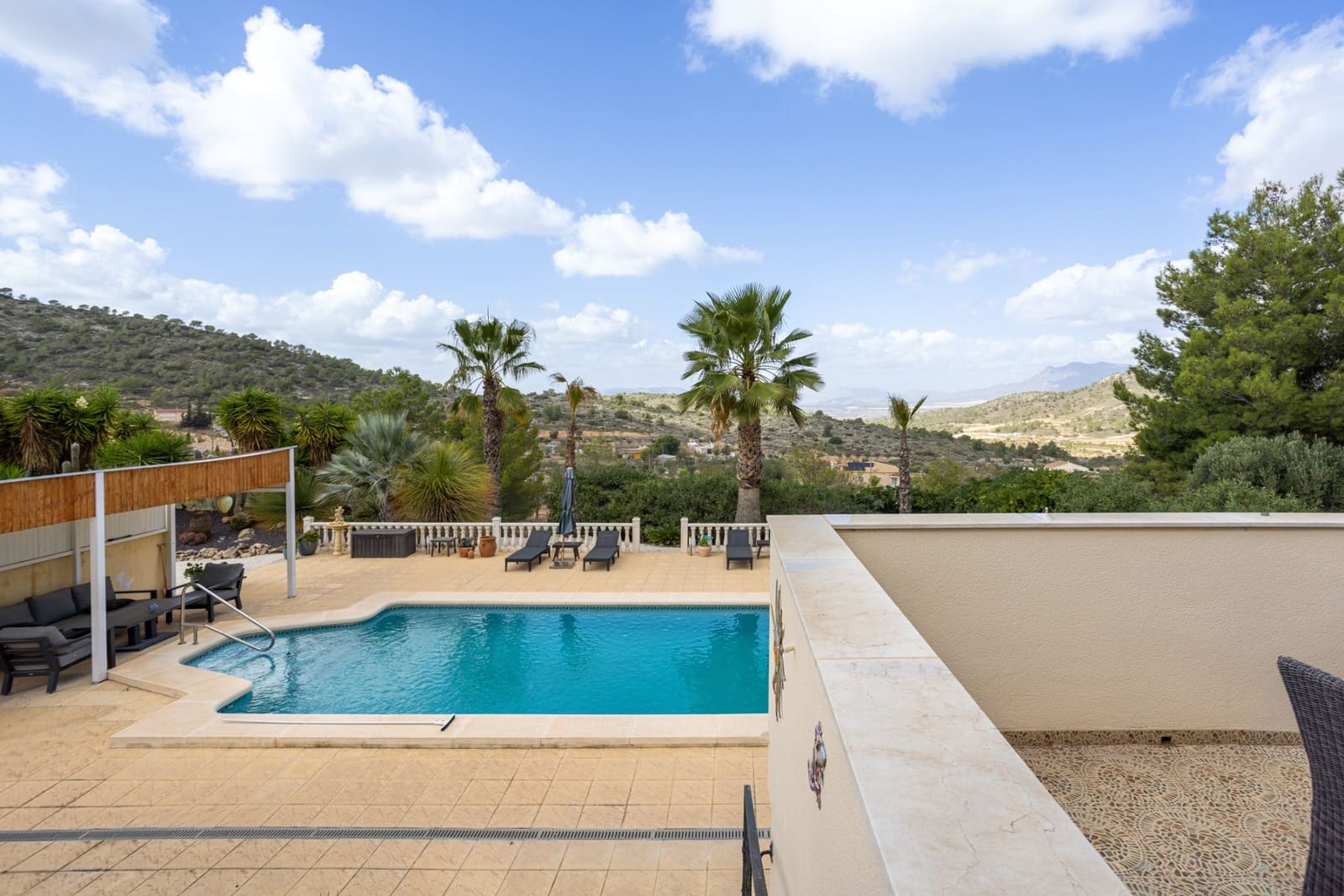 4 sovrum Villa till salu i La Zarza med pool - 385 000 € (Ref: 9637426)