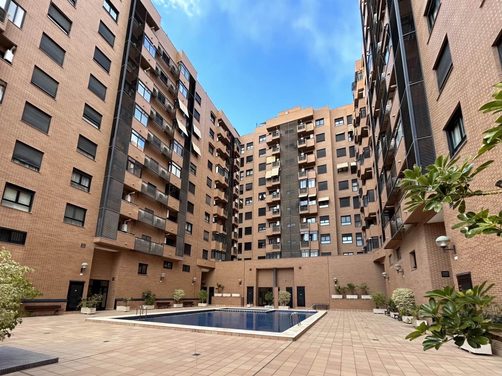 2 Zimmer Apartment zu verkaufen in Alicante / Alacant Stadt mit Pool - 319.900 € (Ref: 9640224)