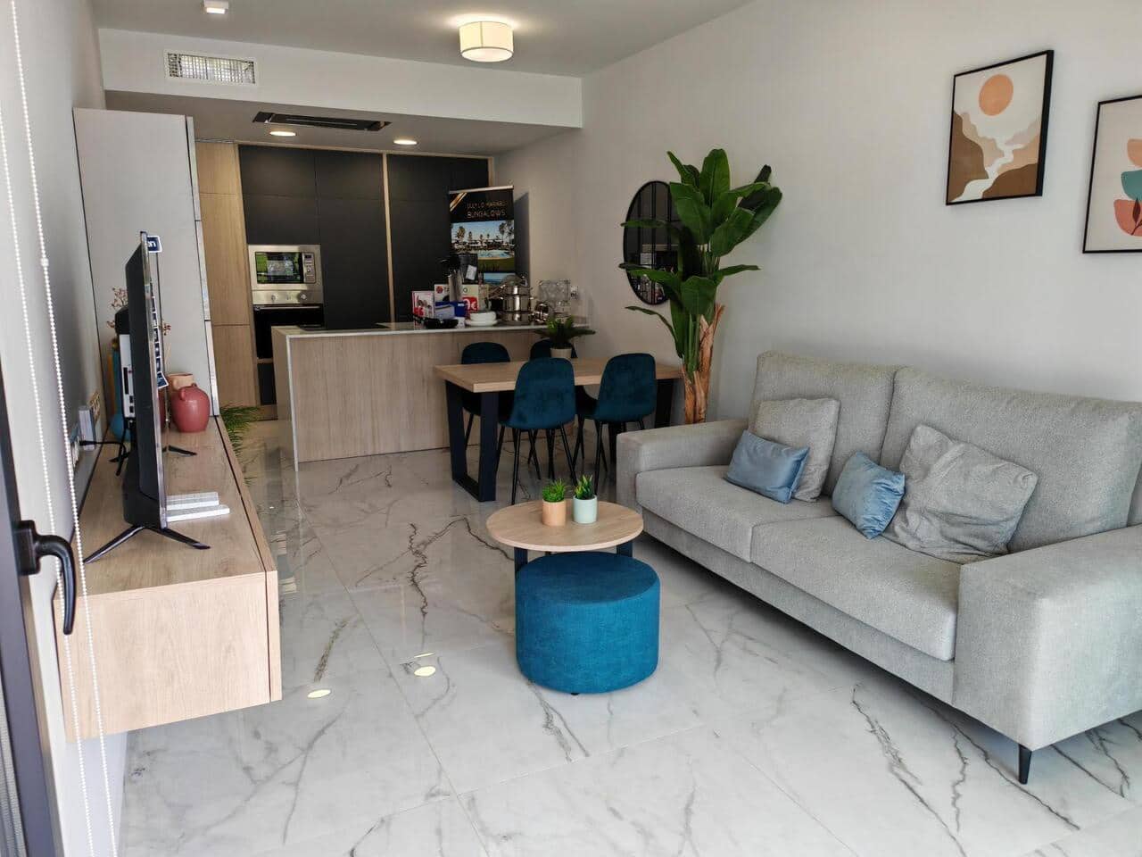 2 Zimmer Apartment zu verkaufen in San Miguel de Salinas mit Pool Garage - 219.000 € (Ref: 9643772)