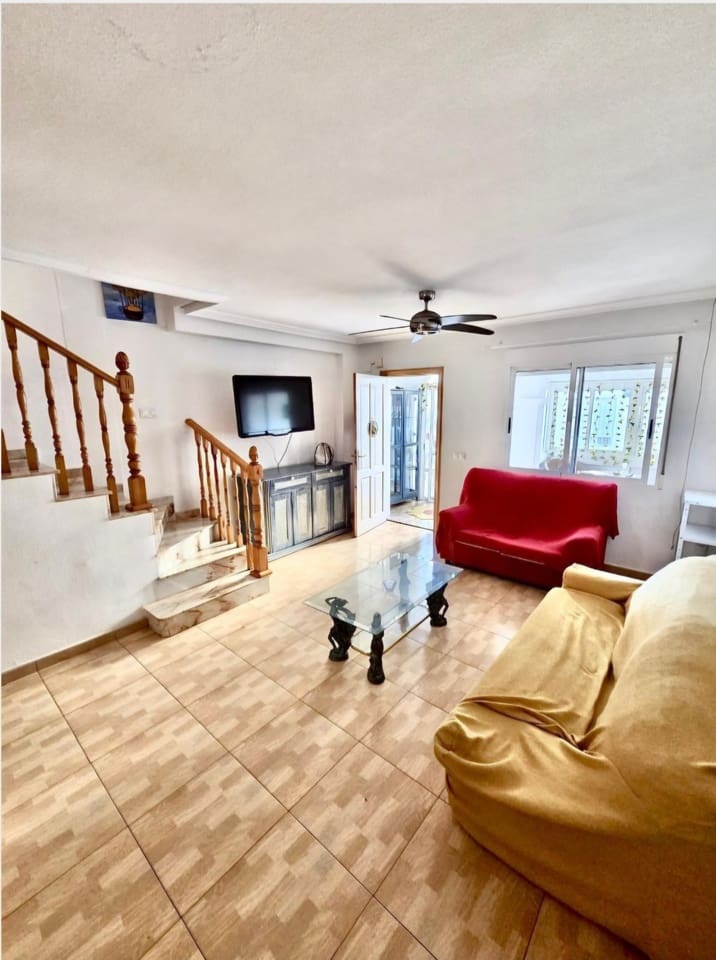 3 sypialnia Dom na sprzedaż w Playa Flamenca z basenem garażem - 248 000 € (Ref: 9643779)