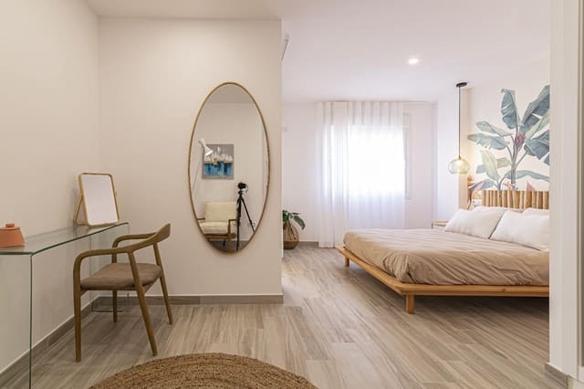 Casa de 2 habitaciones en La Manga del Mar Menor en venta con piscina - 260.560 € (Ref: 9647749)