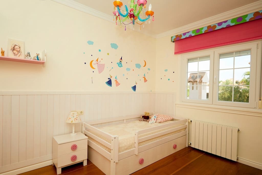 Chalet de 5 habitaciones en Ciudad Quesada en venta con piscina - 790.000 € (Ref: 9649875)