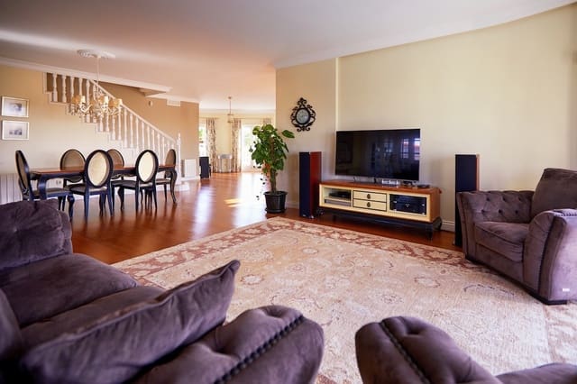 Chalet de 5 habitaciones en Ciudad Quesada, Rojales en venta con piscina - 790.000 € (Ref: 9649875)