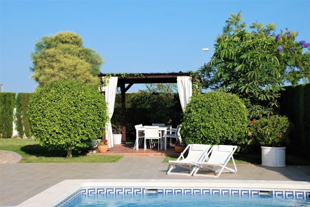 Chalet de 5 habitaciones en Ciudad Quesada en venta con piscina - 790.000 € (Ref: 9649875)