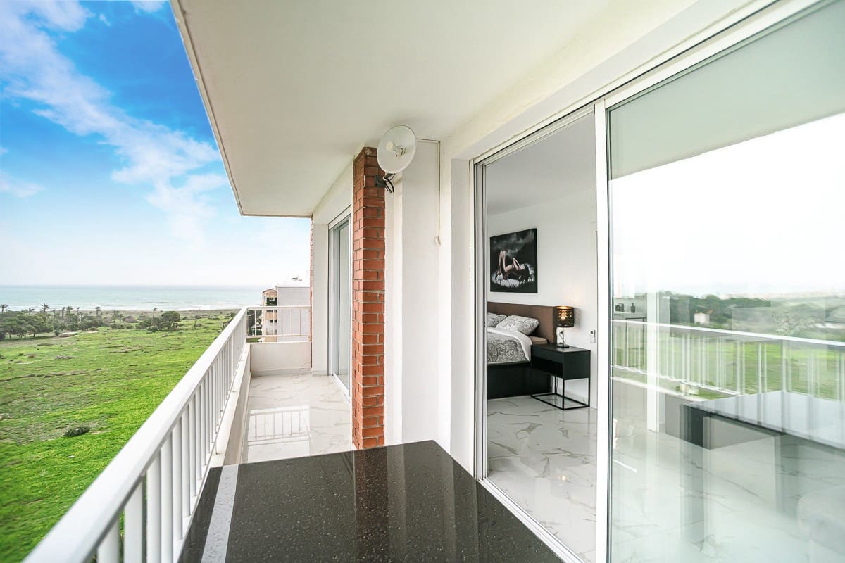 2 sypialnia Apartament na sprzedaż w Punta Prima z basenem - 217 500 € (Ref: 9651245)