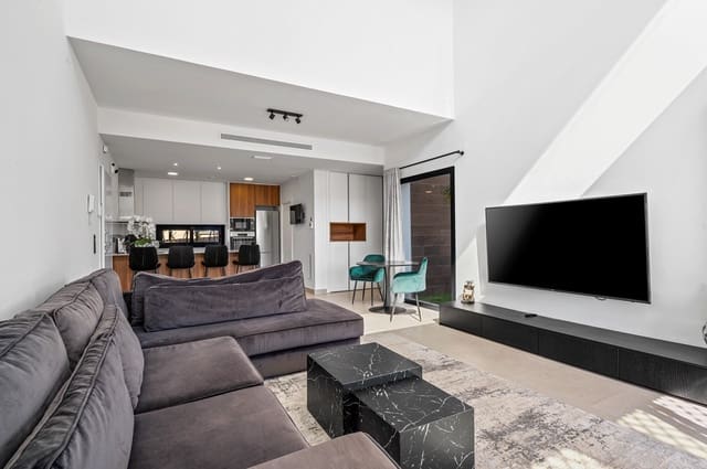 4 quarto Moradia para venda em Ciudad Quesada, Rojales com piscina - 699 000 € (Ref: 9651326)