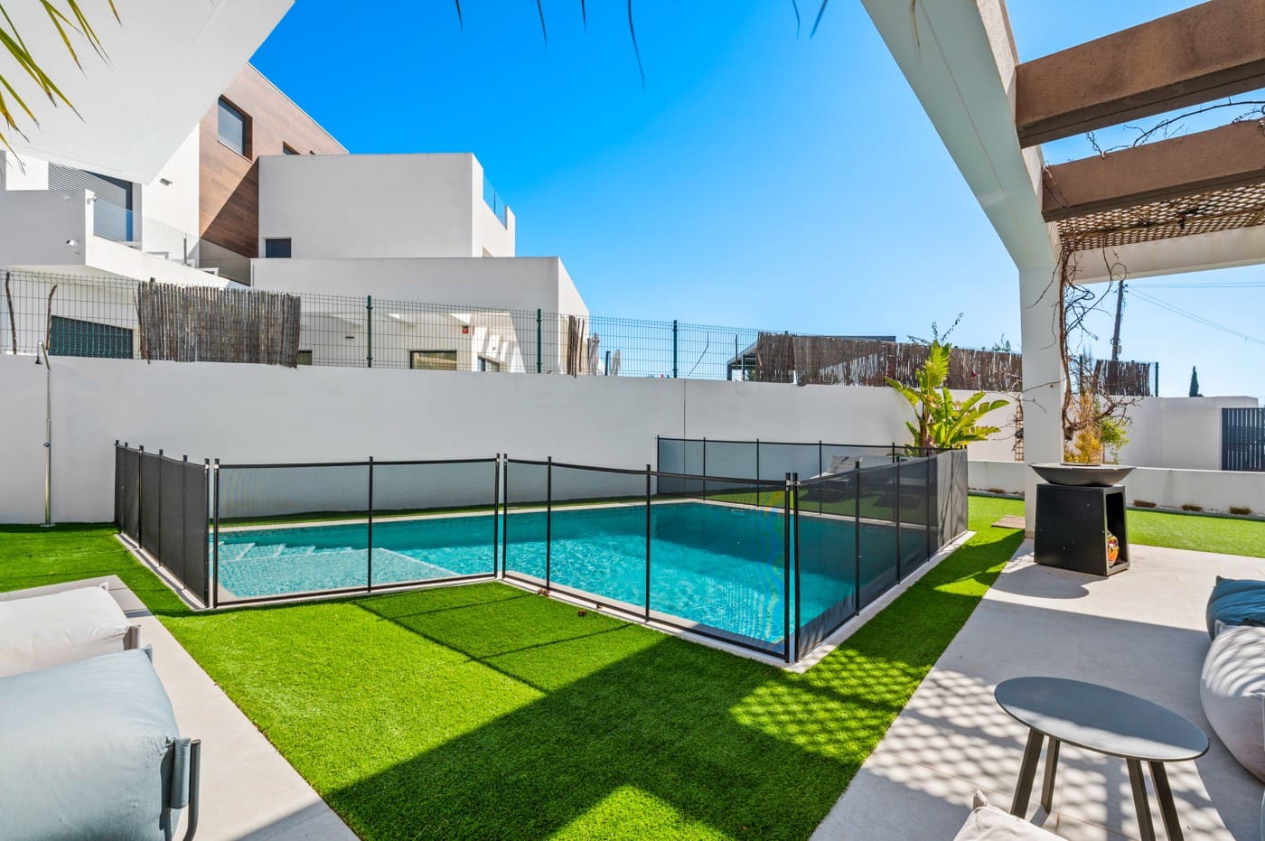 4 quarto Moradia para venda em Ciudad Quesada com piscina - 699 000 € (Ref: 9651326)