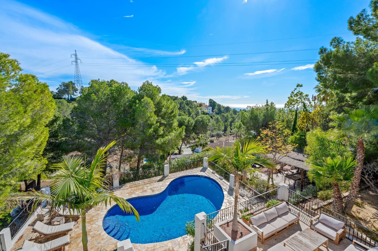 6 Zimmer Villa zu verkaufen in Altea mit Pool Garage - 985.000 € (Ref: 9651327)