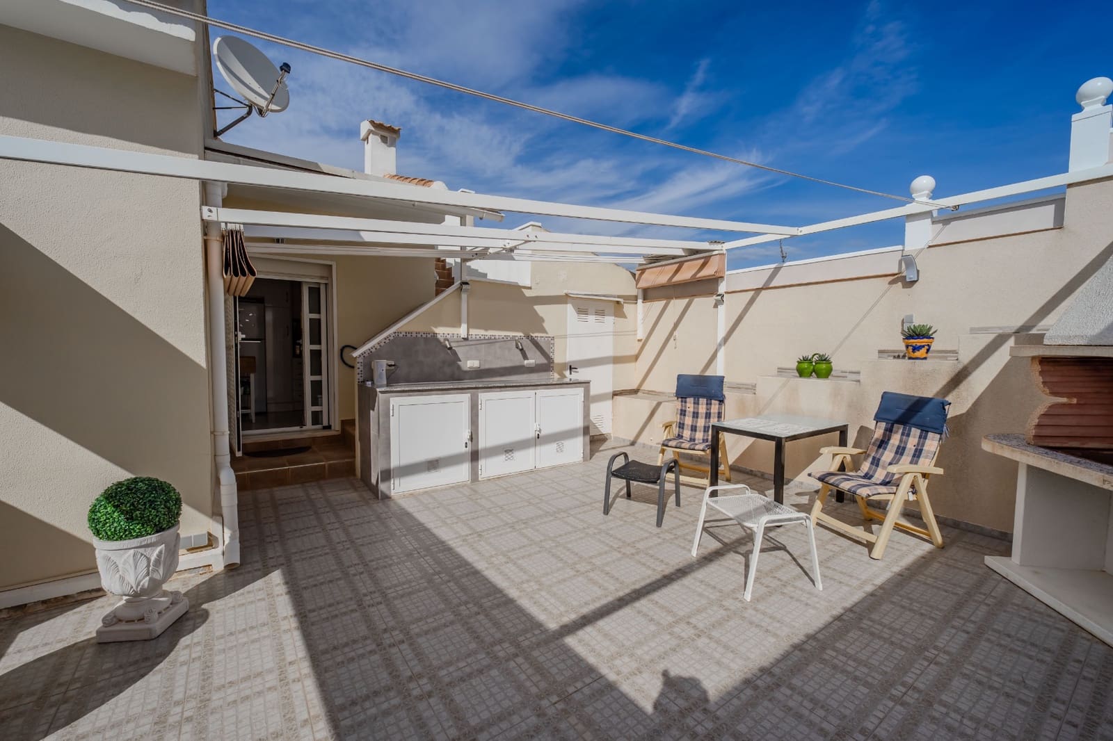 2 bedroom Semi-detached Villa for sale in Ciudad Quesada with pool - € 210,000 (Ref: 9656503)