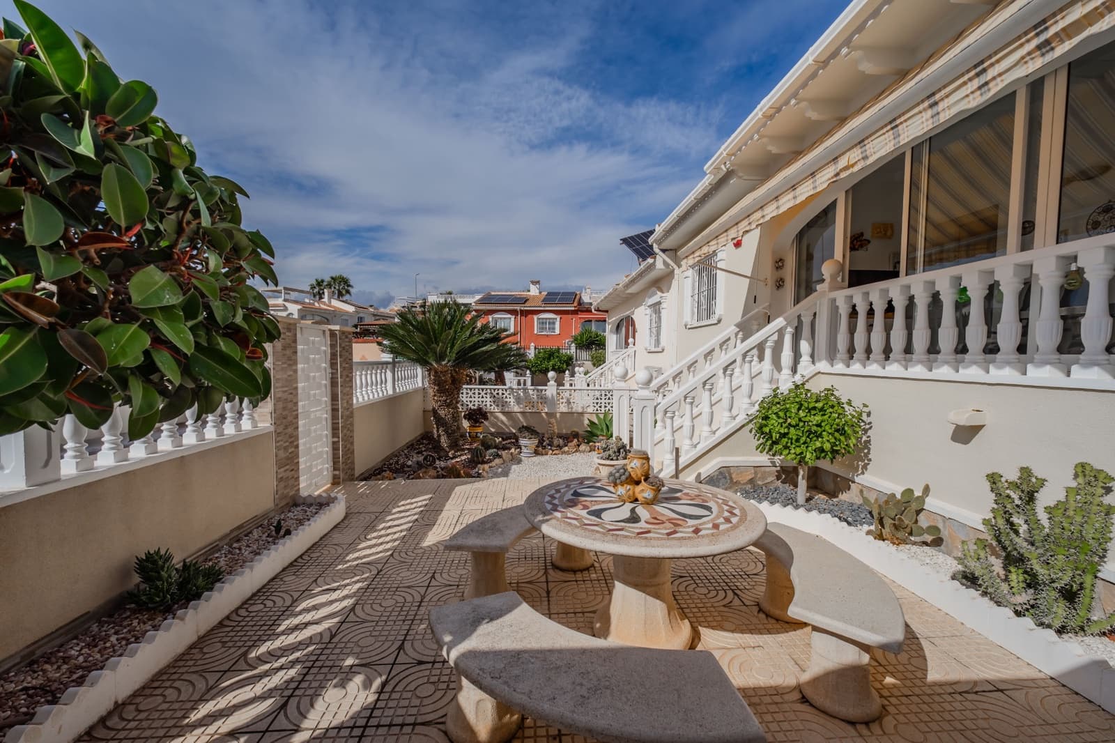 2 bedroom Semi-detached Villa for sale in Ciudad Quesada with pool - € 210,000 (Ref: 9656503)