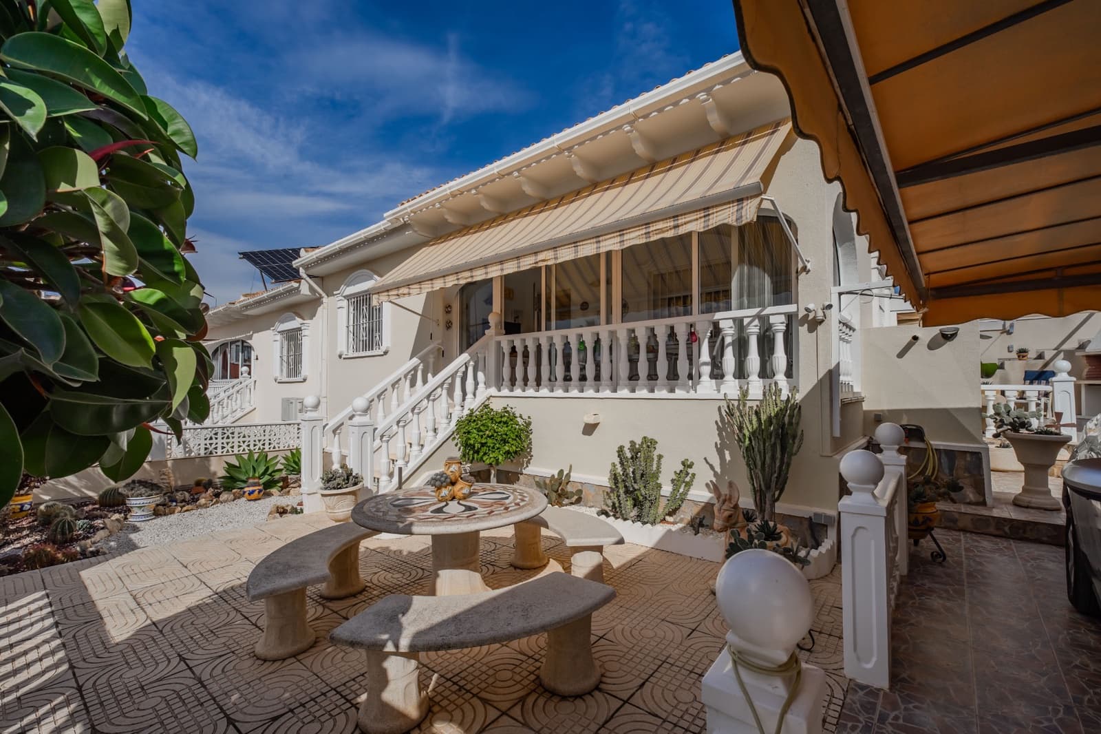 2 bedroom Semi-detached Villa for sale in Ciudad Quesada with pool - € 210,000 (Ref: 9656503)