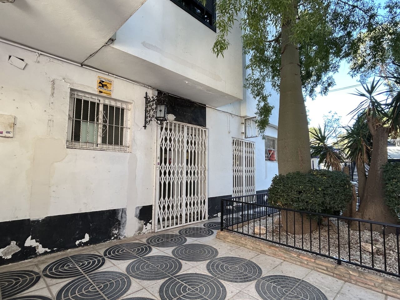 Kommersiell till salu i Villamartin - 180 000 € (Ref: 9658340)