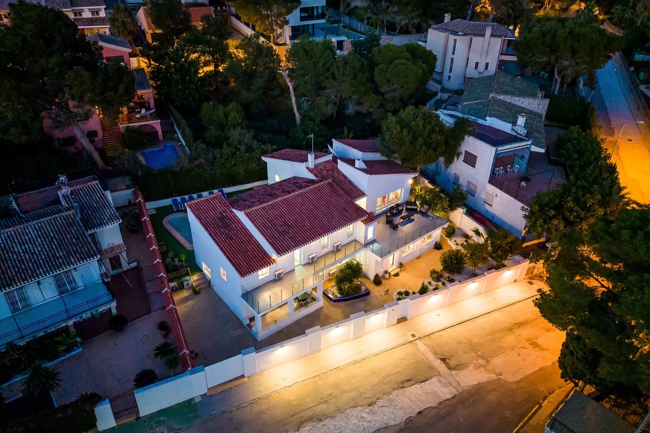 7 slaapkamer Villa te koop in Dehesa de Campoamor met zwembad garage - € 1.350.000 (Ref: 9658345)