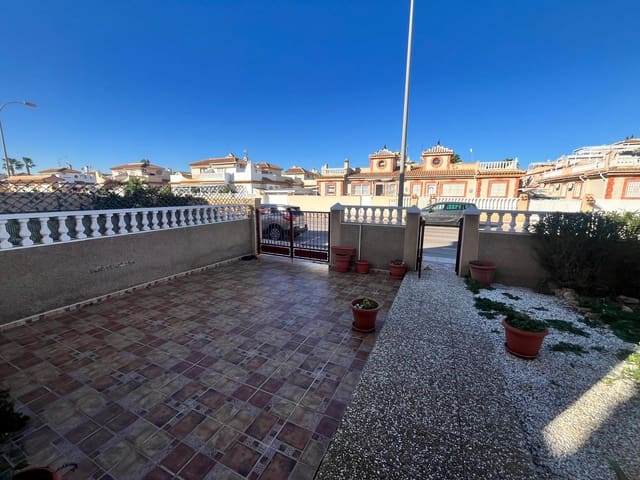 3 soverom Villa til salgs i Playa Flamenca, Orihuela med svømmebasseng garasje - € 237 000 (Ref: 9658353)