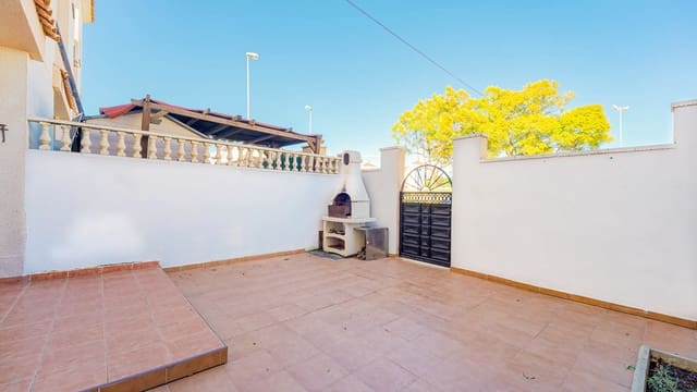 2 Zimmer Haus zu verkaufen in Punta Prima, Orihuela mit Pool - 199.000 € (Ref: 9661647)