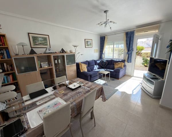 Casa de 3 habitaciones en Doña Pepa, Rojales en venta con piscina - 195.000 € (Ref: 9667088)