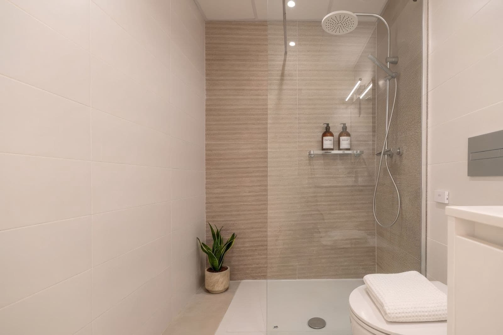 1 bedroom Apartment for sale in Playa Flamenca with pool - € 235,000 (Ref: 9670214)