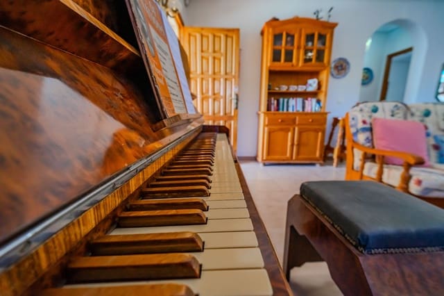 3 sypialnia Willa na sprzedaż w Ciudad Quesada, Rojales z basenem - 395 000 € (Ref: 9671117)