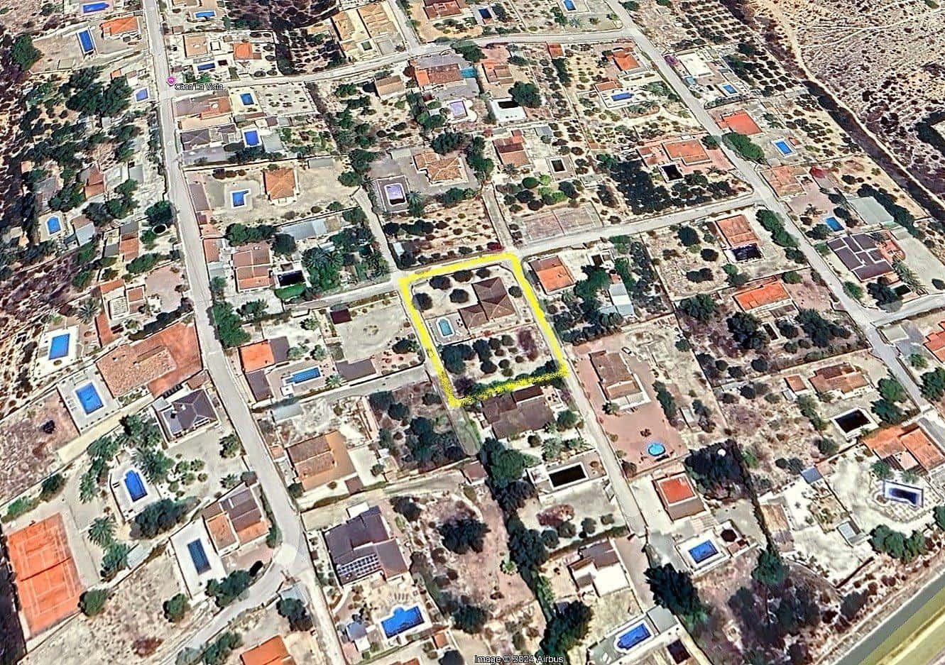 6 slaapkamer Finca/Landhuis te koop in Albatera met garage - € 280.000 (Ref: 9682404)