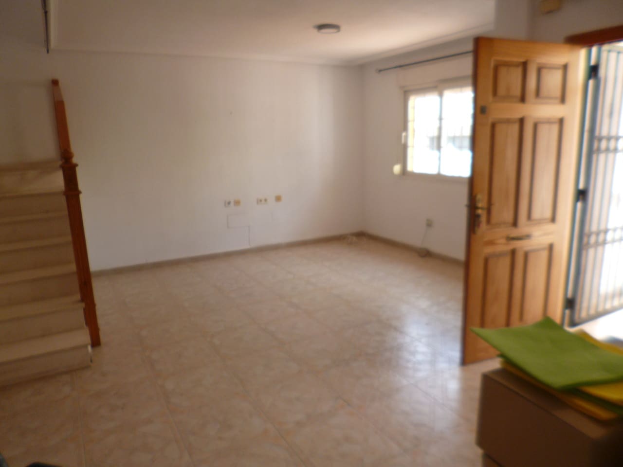 3 makuuhuone Paritalo myytävänä paikassa Playa Flamenca mukana uima-altaan - 299 000 € (Ref: 9690315)