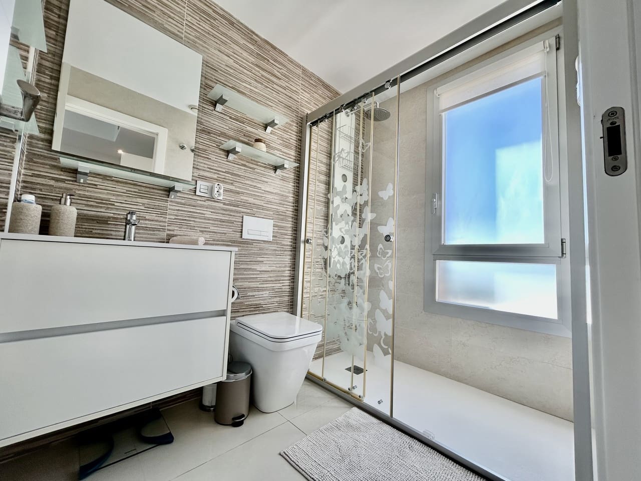 3 Zimmer Villa zu verkaufen in Villamartin mit Pool Garage - 550.000 € (Ref: 9690319)