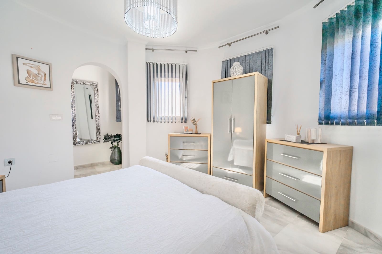 Chalet de 4 habitaciones en La Marquesa en venta con piscina garaje - 630.000 € (Ref: 9691463)