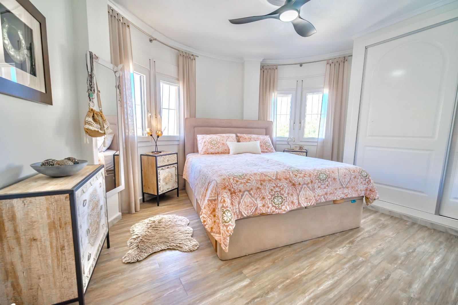 Chalet de 4 habitaciones en La Marquesa en venta con piscina garaje - 630.000 € (Ref: 9691463)