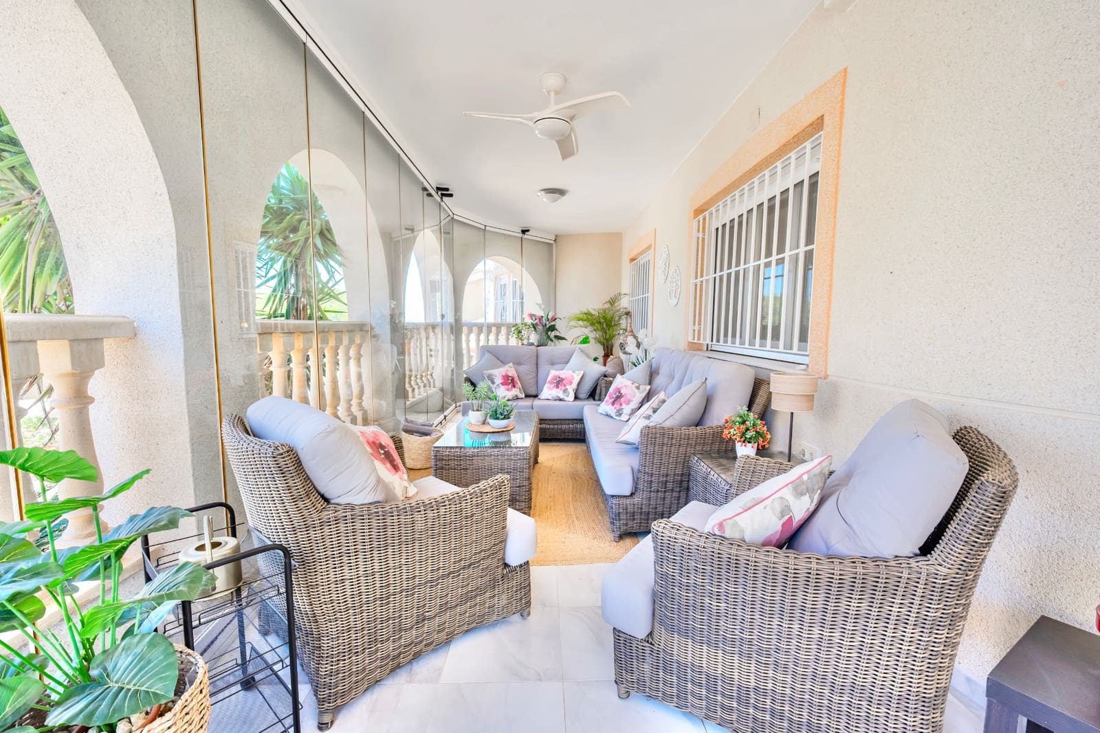 Chalet de 4 habitaciones en La Marquesa en venta con piscina garaje - 630.000 € (Ref: 9691463)