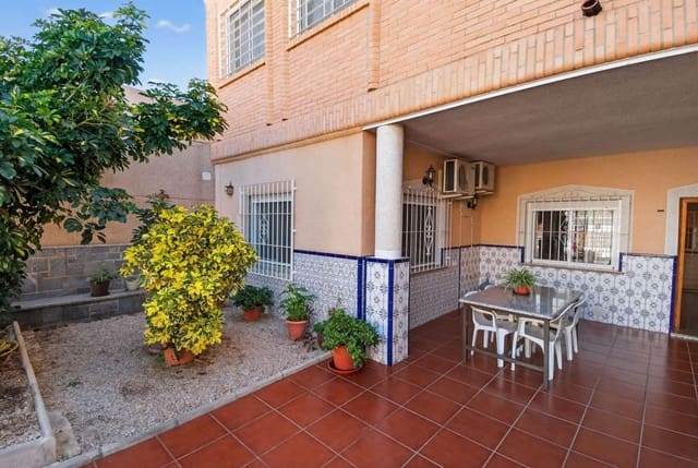 5 slaapkamer Villa te koop in Lo Pagan, San Pedro del Pinatar met garage - € 315.000 (Ref: 9694720)