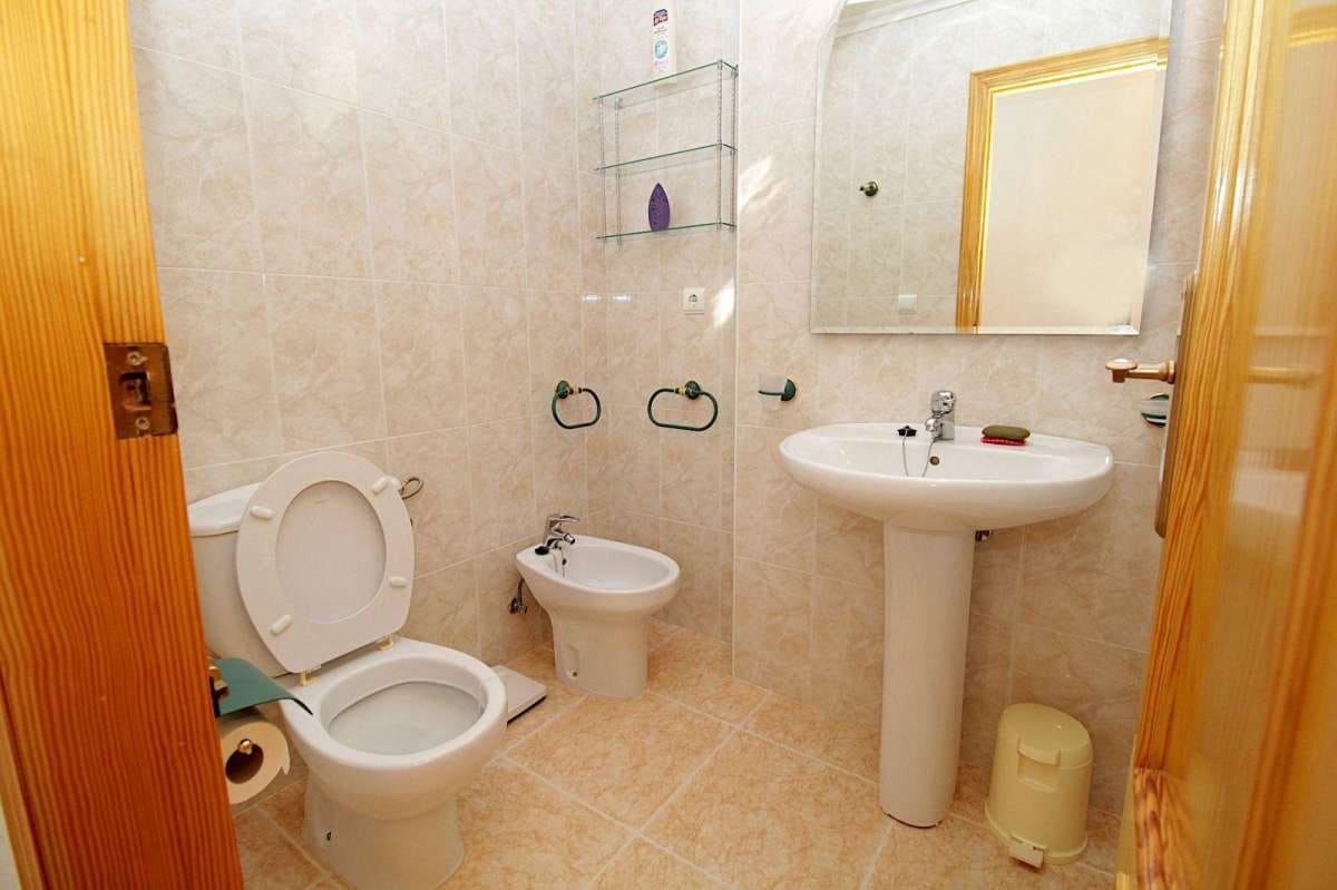 3 Zimmer Apartment zu verkaufen in Torrevieja - 179.000 € (Ref: 9700438)