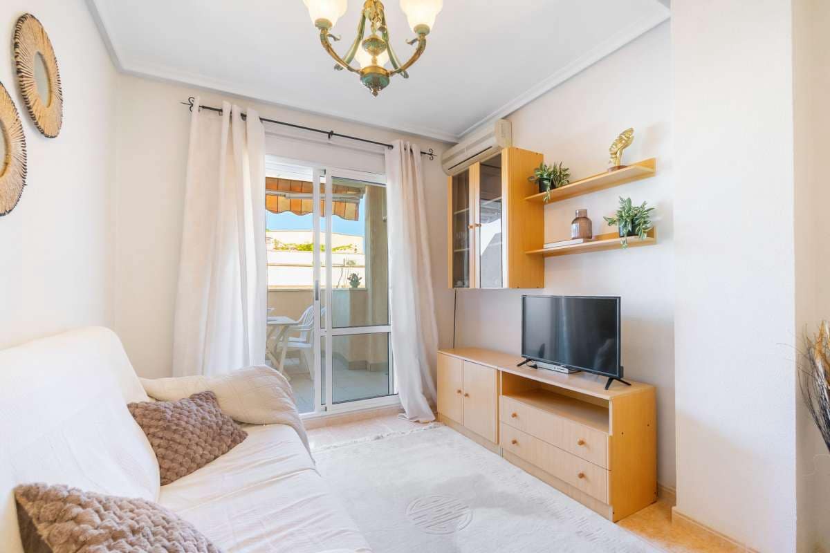 3 Zimmer Apartment zu verkaufen in Torrevieja - 179.000 € (Ref: 9700438)