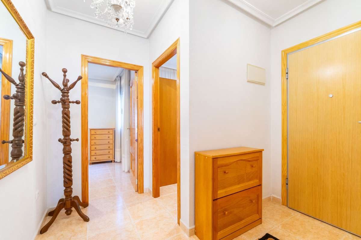3 Zimmer Apartment zu verkaufen in Torrevieja - 179.000 € (Ref: 9700438)