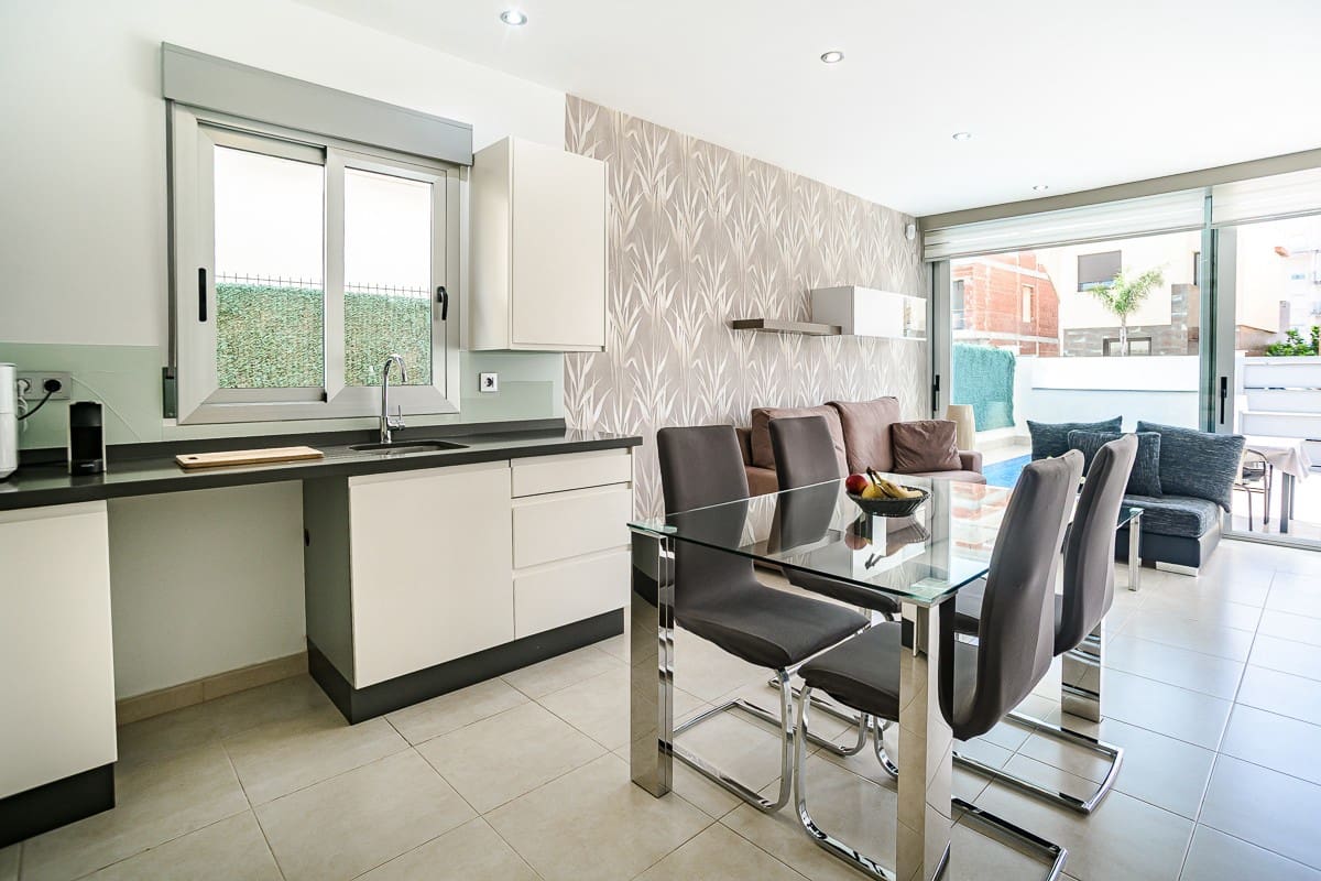 3 slaapkamer Villa te koop in Lo Pagan met zwembad - € 357.000 (Ref: 9704537)